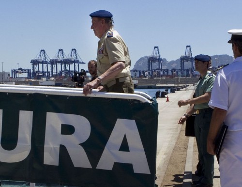 EA0JC, en su visita a Algeciras (Foto: EL PAIS)